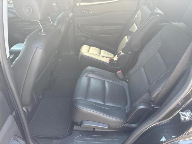 Photo of 2017 Iridium Metallic GMC Acadia
