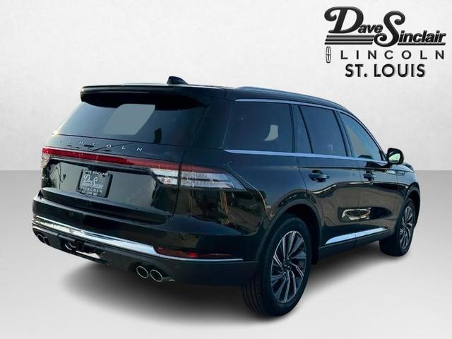 Photo of 2025 INFINITE BLACK MET CC Lincoln Aviator
