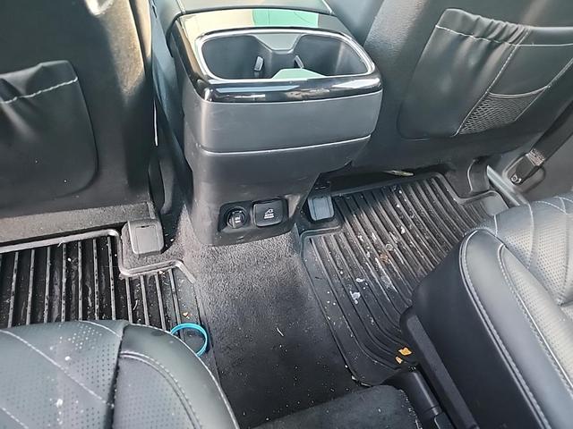Photo of 2025 Wolf Gray Kia Telluride