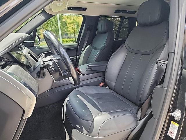 Photo of 2023 Santorini Black Land Rover Range Rover