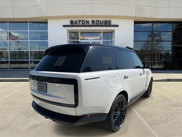 Photo of 2025 Ostuni Pearl White Land Rover Range Rover