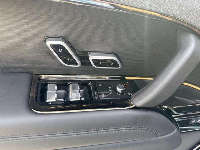 Photo of 2025 Santorini Black Land Rover Range Rover Sport