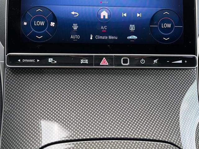 Photo of 2025 Black Mercedes-Benz GLC 300