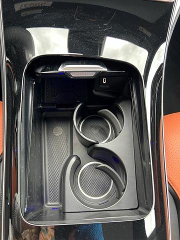 Photo of 2025 Silver Mercedes-Benz GLC 350e