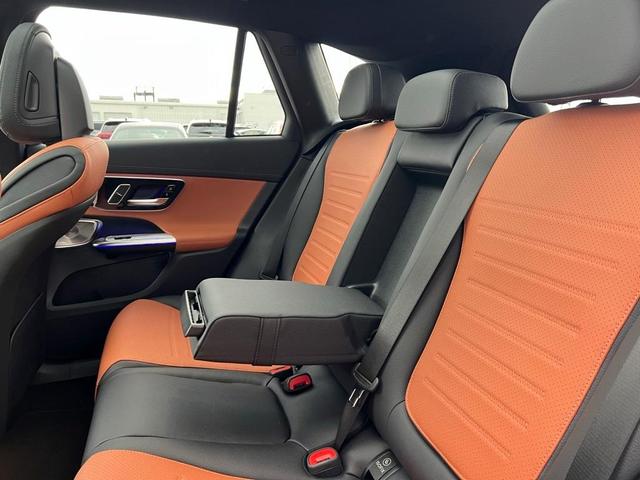 Photo of 2025 Silver Mercedes-Benz GLC 350e