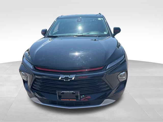 Photo of 2025 Black Chevrolet Blazer