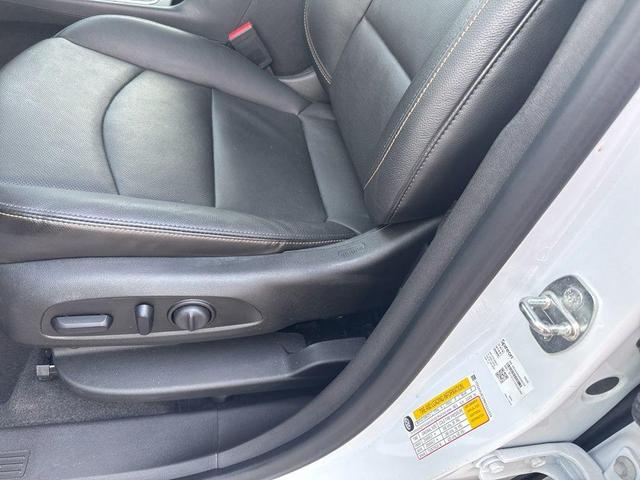 Photo of 2021 Summit White Chevrolet Equinox