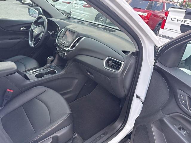 Photo of 2021 Summit White Chevrolet Equinox