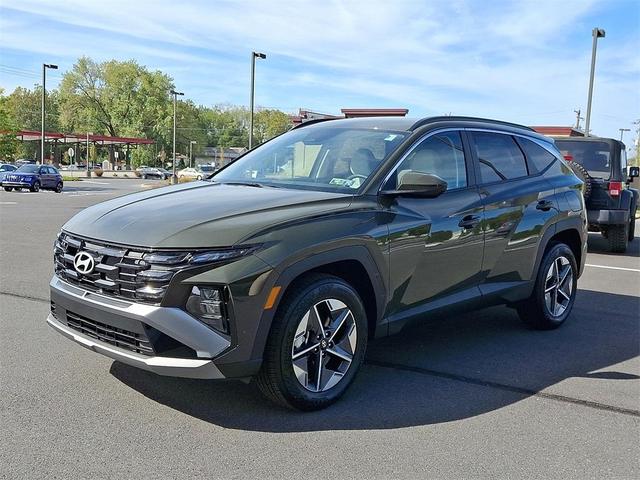 Photo of 2026 Green Hyundai TUCSON