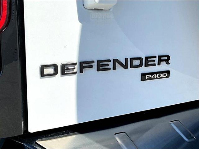 Photo of 2022 Fuji White Land Rover Defender
