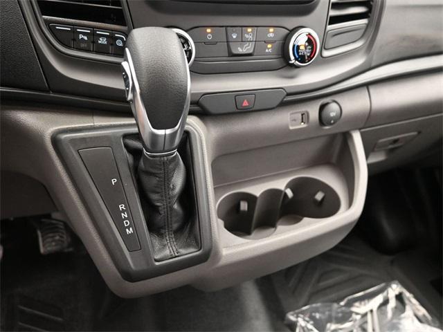 Photo of 2025 Oxford White Ford Transit-250
