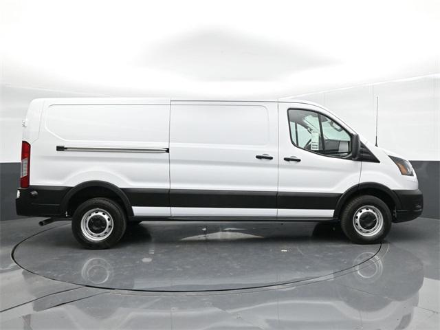 Photo of 2025 Oxford White Ford Transit-250