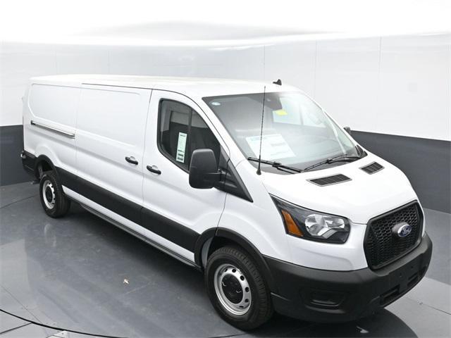 Photo of 2025 Oxford White Ford Transit-250