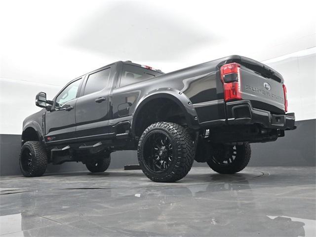 Photo of 2023 Agate Black Metallic Ford F-250
