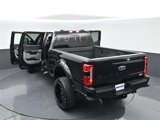 Photo of 2023 Agate Black Metallic Ford F-250