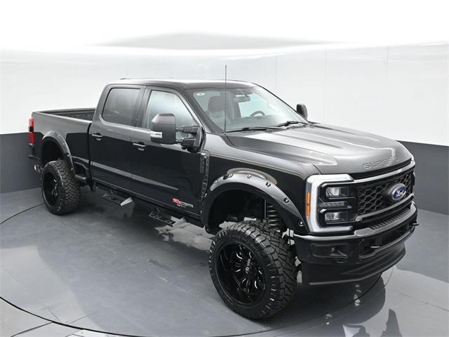 Photo of 2023 Agate Black Metallic Ford F-250