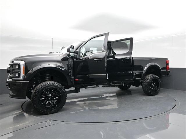 Photo of 2023 Agate Black Metallic Ford F-250