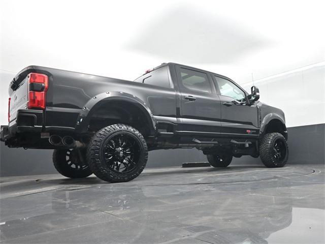 Photo of 2023 Agate Black Metallic Ford F-250