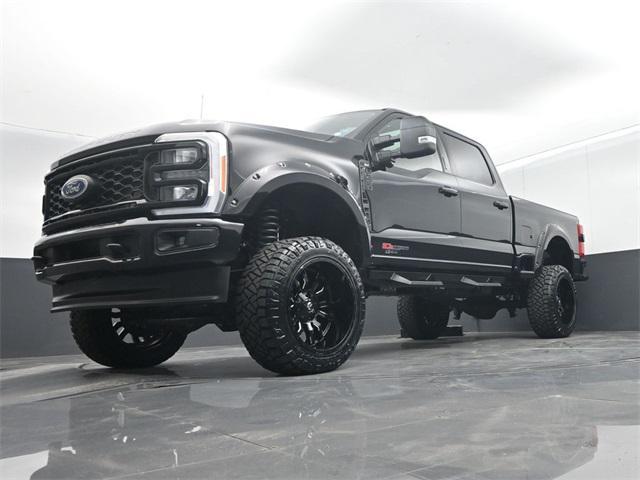 Photo of 2023 Agate Black Metallic Ford F-250