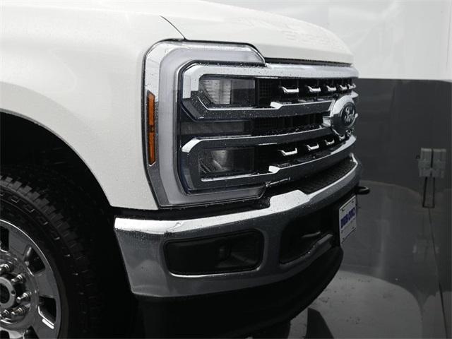 Photo of 2026 Star White Metallic Tri-Coat Ford F-350
