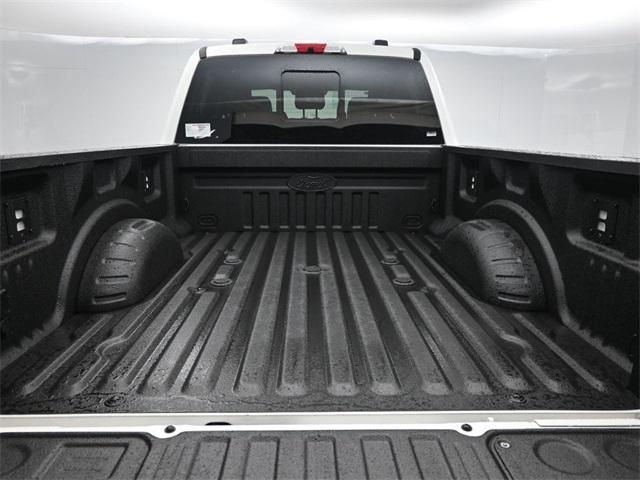 Photo of 2026 Star White Metallic Tri-Coat Ford F-350