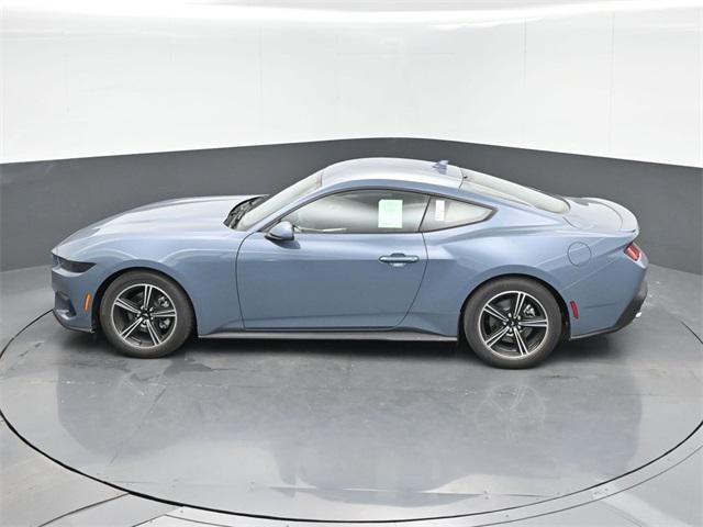 Photo of 2025 Vapor Blue Metallic Ford Mustang