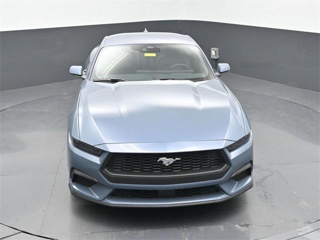 Photo of 2025 Vapor Blue Metallic Ford Mustang