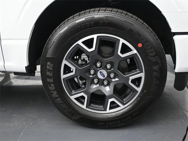 Photo of 2025 Oxford White Ford F-150