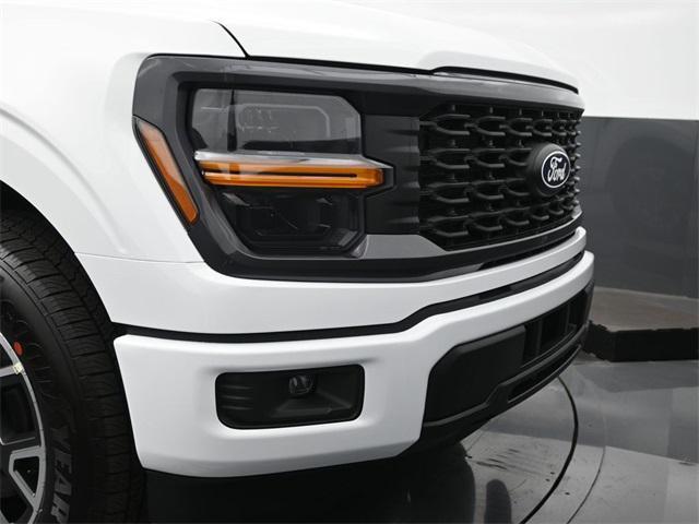 Photo of 2025 Oxford White Ford F-150