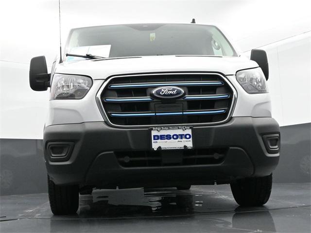 Photo of 2022 Oxford White Ford Transit-350