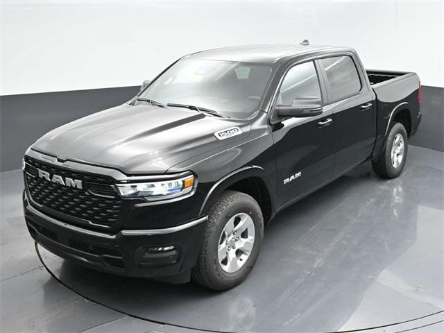 Photo of 2025 Diamond Black Crystal Pearlcoat RAM 1500