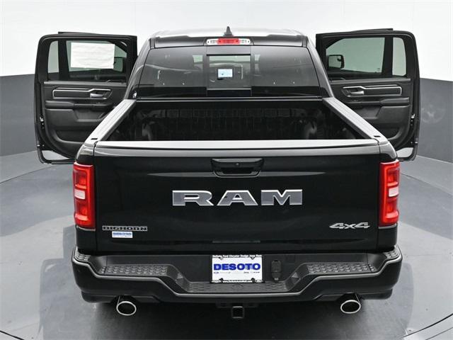 Photo of 2025 Diamond Black Crystal Pearlcoat RAM 1500