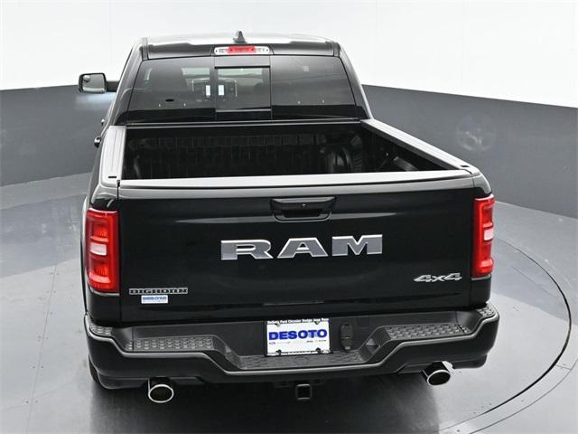 Photo of 2025 Diamond Black Crystal Pearlcoat RAM 1500