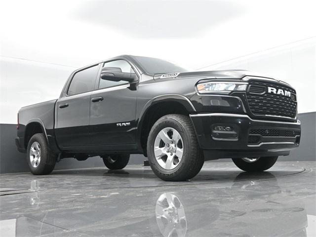 Photo of 2025 Diamond Black Crystal Pearlcoat RAM 1500