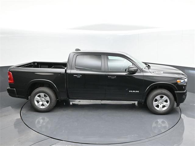 Photo of 2025 Diamond Black Crystal Pearlcoat RAM 1500