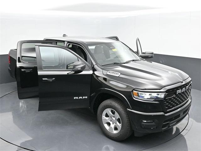 Photo of 2025 Diamond Black Crystal Pearlcoat RAM 1500