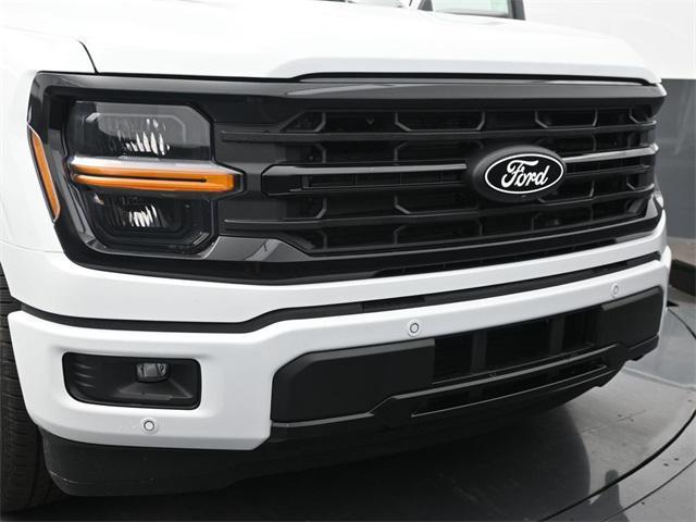 Photo of 2025 Oxford White Ford F-150