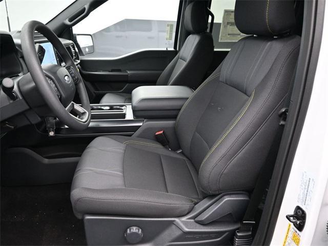 Photo of 2025 Oxford White Ford F-150