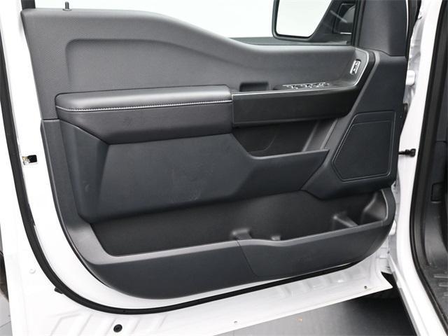 Photo of 2025 Oxford White Ford F-150