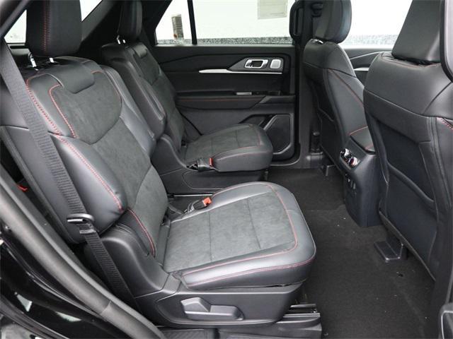 Photo of 2025 Agate Black Metallic Ford Explorer