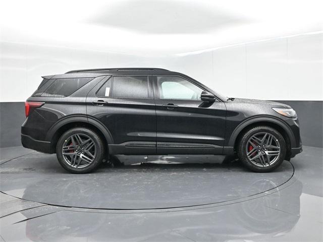 Photo of 2025 Agate Black Metallic Ford Explorer
