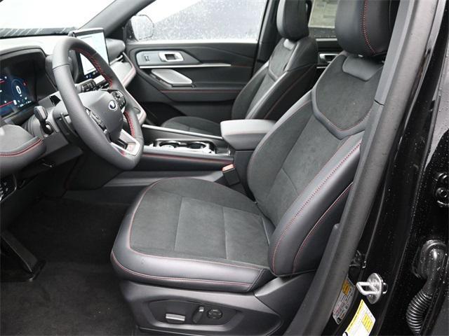 Photo of 2025 Agate Black Metallic Ford Explorer