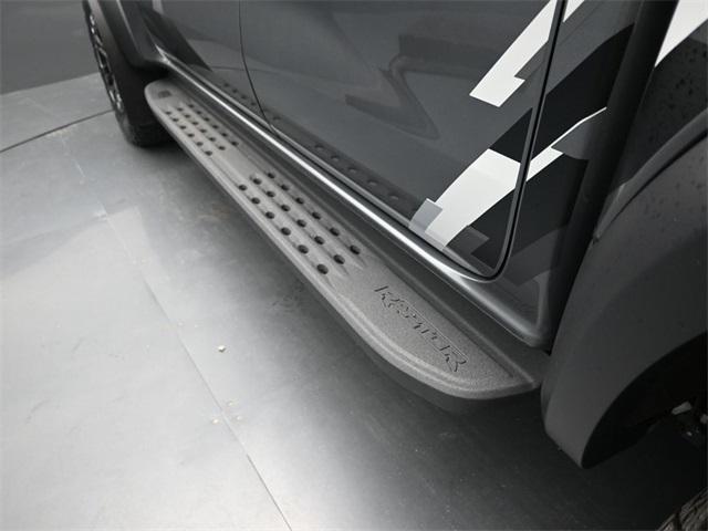 Photo of 2024 Gray Metallic Ford Ranger