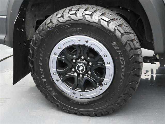 Photo of 2024 Gray Metallic Ford Ranger