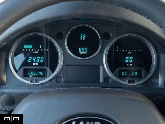 Photo of 1993 GRAY Land Rover Defender