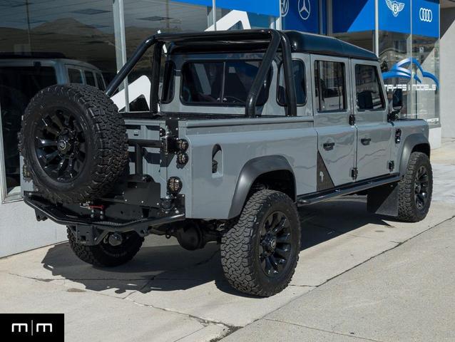 Photo of 1993 GRAY Land Rover Defender