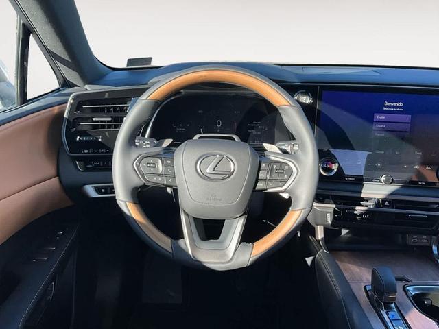 Photo of 2025 Eminent White Pearl Lexus RX 350