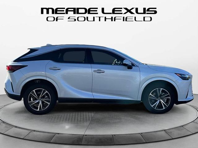 Photo of 2025 Eminent White Pearl Lexus RX 350