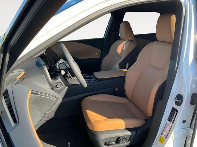 Photo of 2025 Eminent White Pearl Lexus RX 350