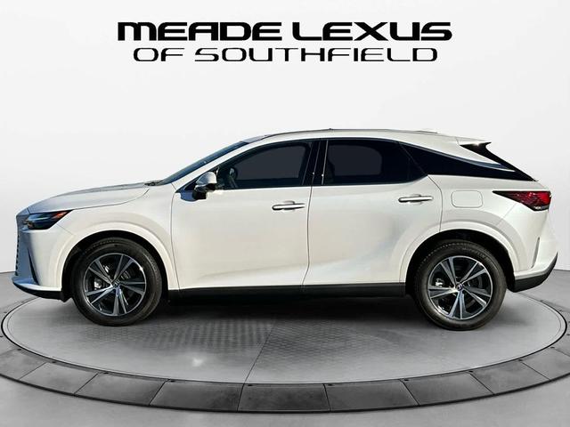 Photo of 2025 Eminent White Pearl Lexus RX 350